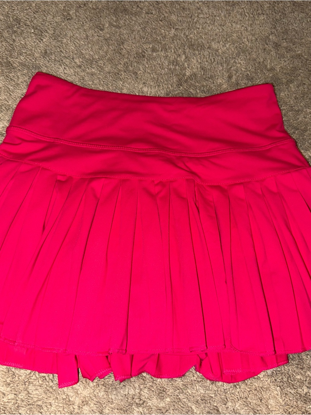 gold hinge size small Women’s Pleated Athletic Skirt in Hot Pink